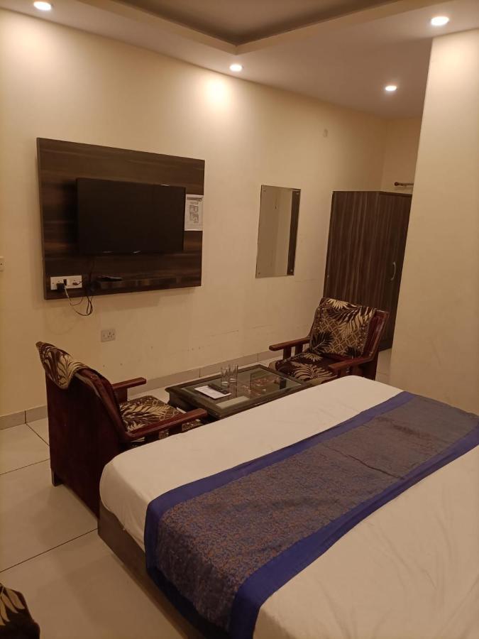 Hotel City Lite Near Igi Airport New Delhi Buitenkant foto